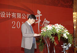 【gad青岛公司】鲜花笑脸辞旧岁  霓裳丽影贺新春